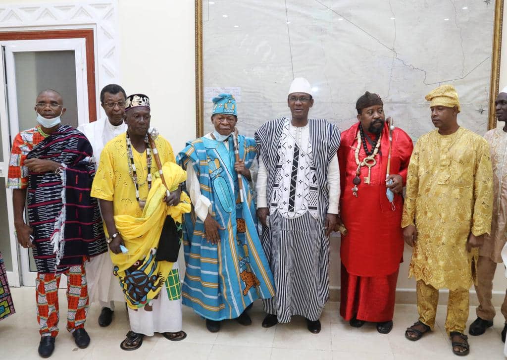 Mali : Le Conseil Panafricain des Autorités Traditionnelles et Coutumières, reçu à la Primature.